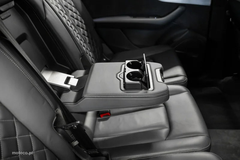 Audi SQ7 54