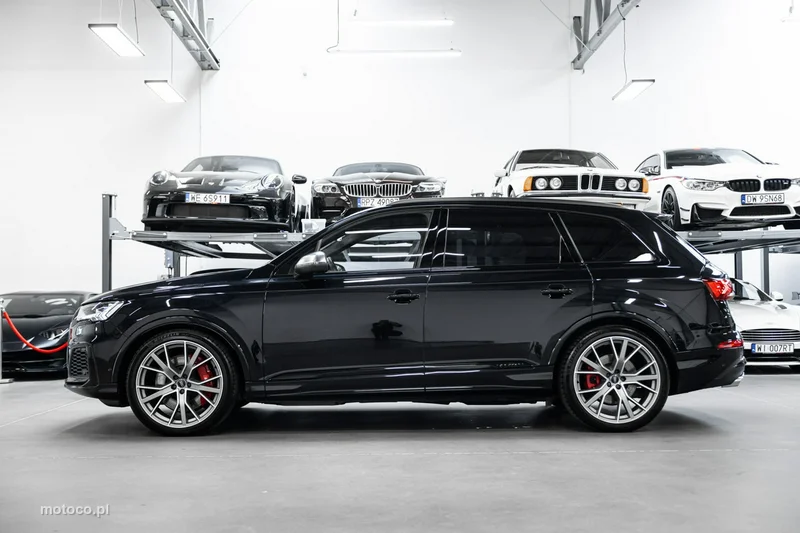 Audi SQ7 8