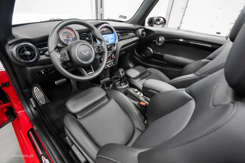 MINI John Cooper Works 28