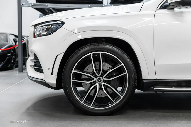Mercedes-Benz GLS Klasa 12