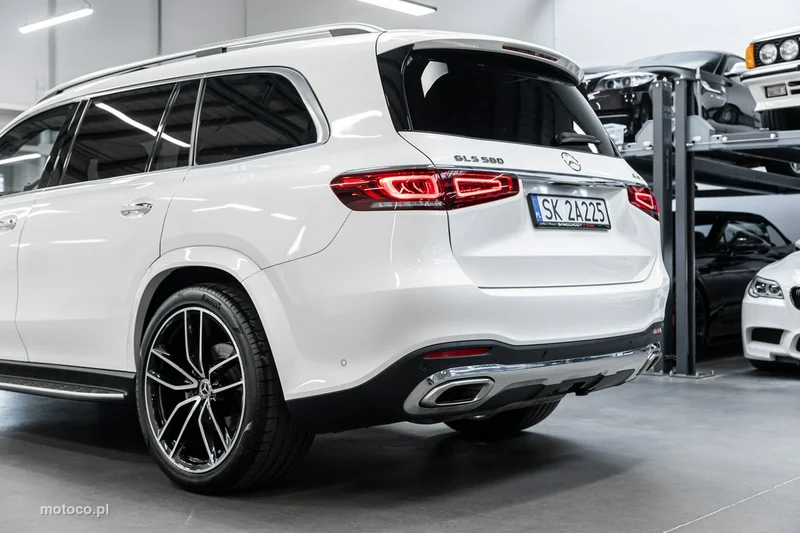 Mercedes-Benz GLS Klasa 15