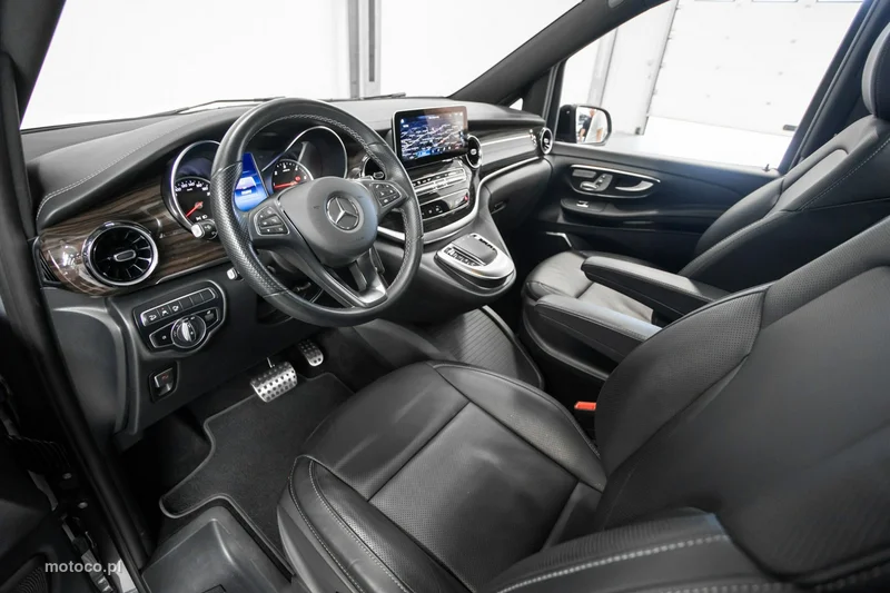 Mercedes-Benz Klasa V W447 V 300 13