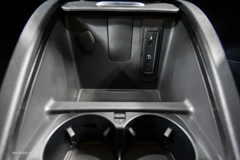 Mercedes-Benz Klasa V W447 V 300 34