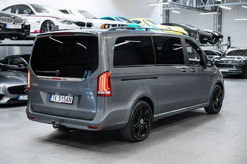 Mercedes-Benz Klasa V W447 V 300 5