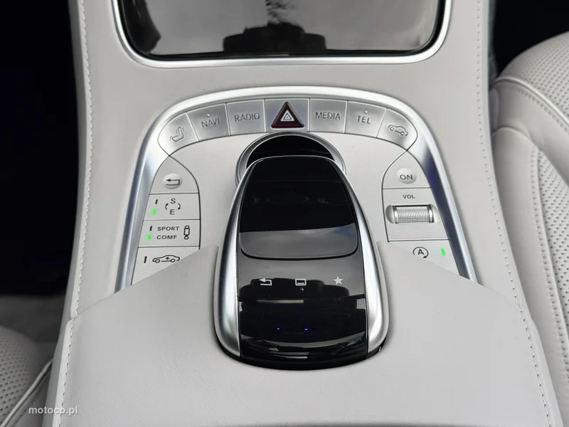 Mercedes-Benz Klasa S W222 S 500 32