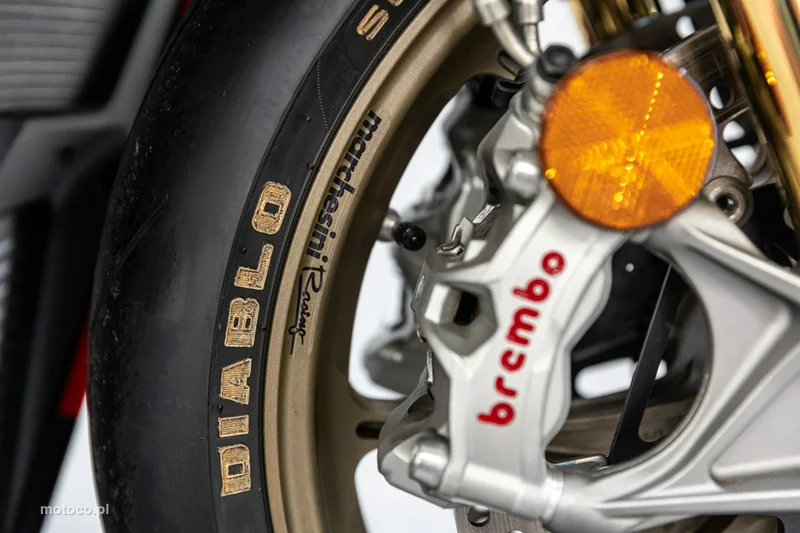 Ducati Inny 76