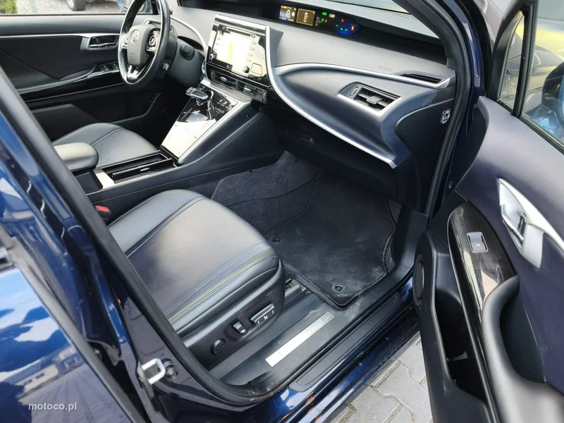 Toyota Mirai 11