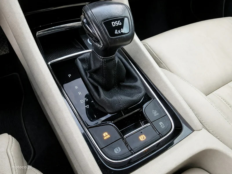 Skoda Karoq I 23