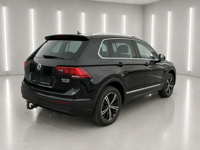 Volkswagen Tiguan AD 8