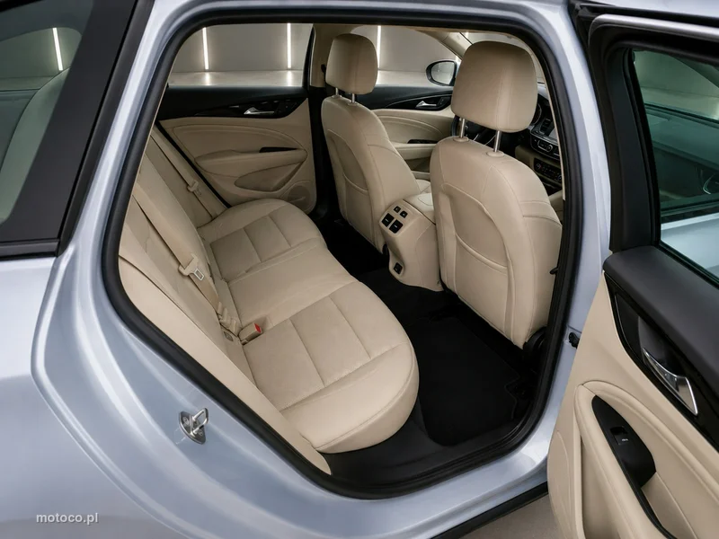 Opel Insignia B 21