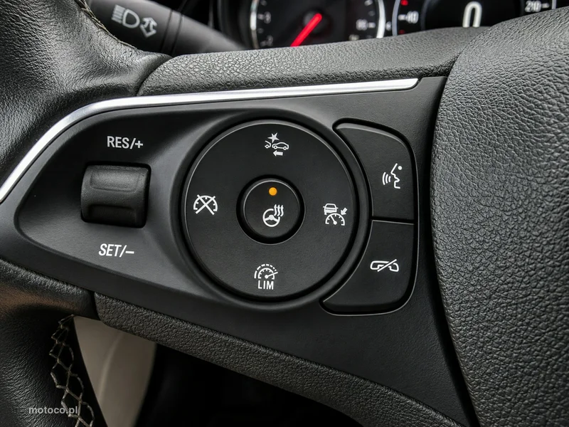 Opel Insignia B 25