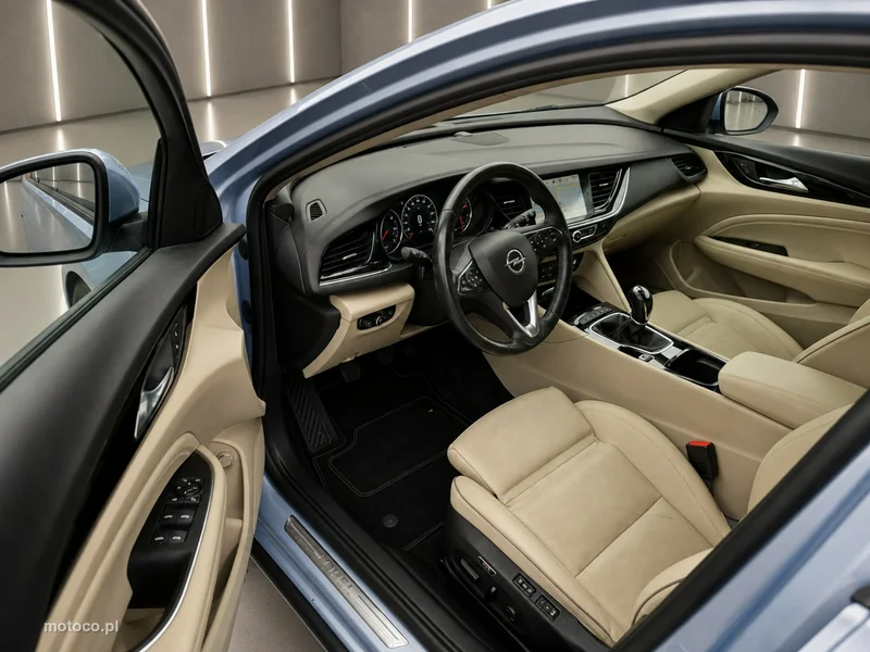 Opel Insignia B 10