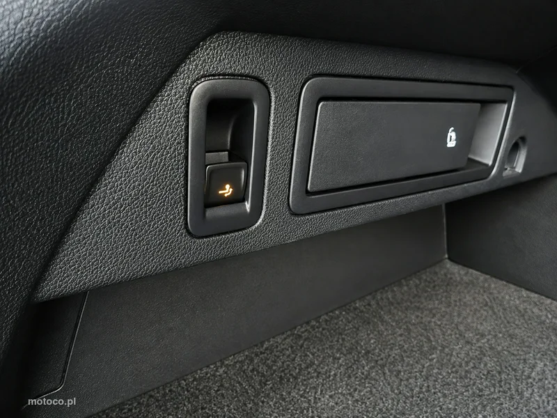 Volkswagen Tiguan AD 15