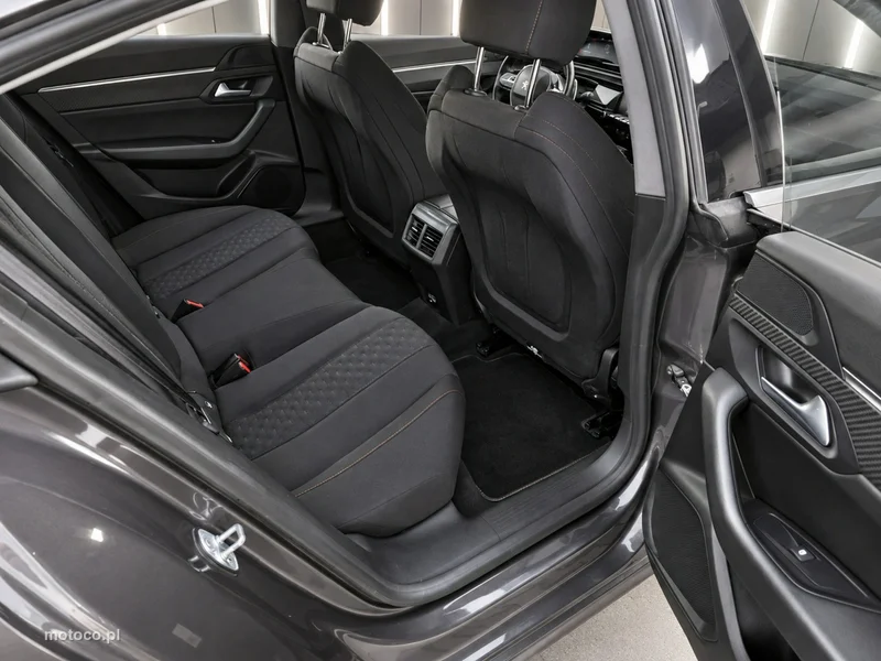 Peugeot 508 12