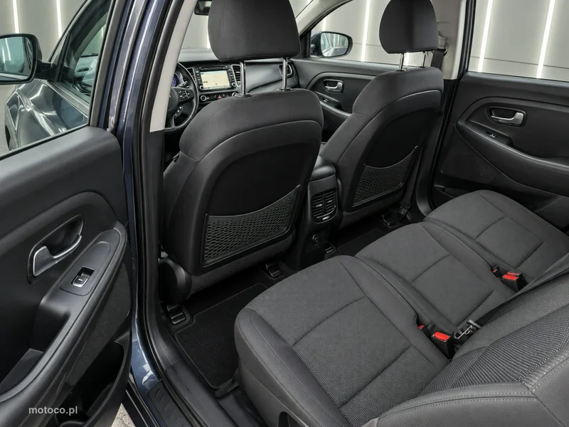 Kia Carens 12