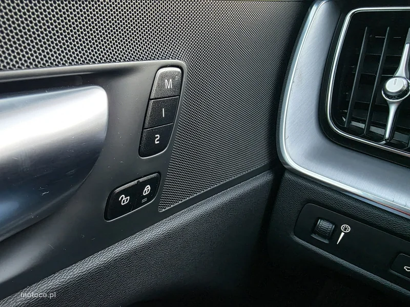 Volvo XC 60 19