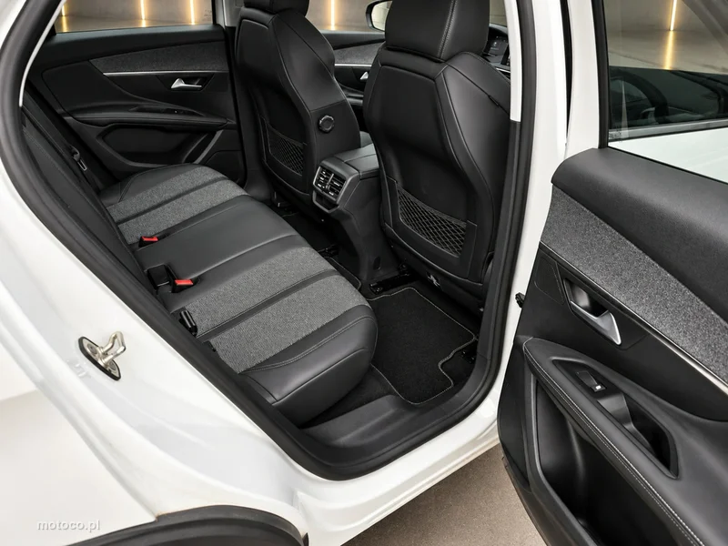 Peugeot 3008 13
