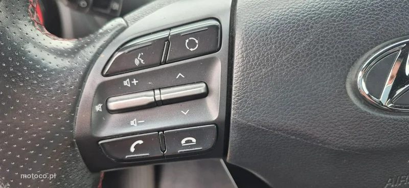 Hyundai KONA 12
