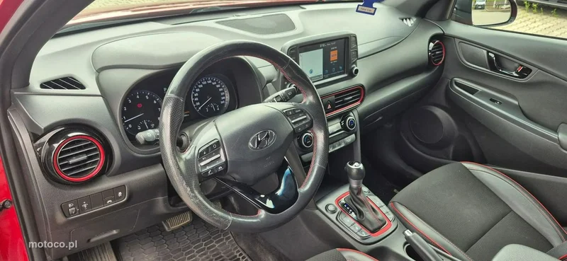 Hyundai KONA 16