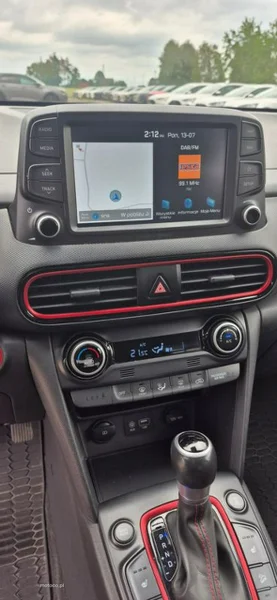 Hyundai KONA 18