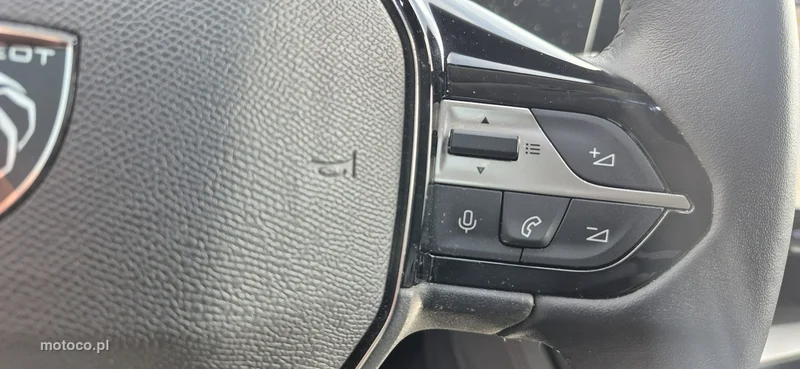 Peugeot 408 13