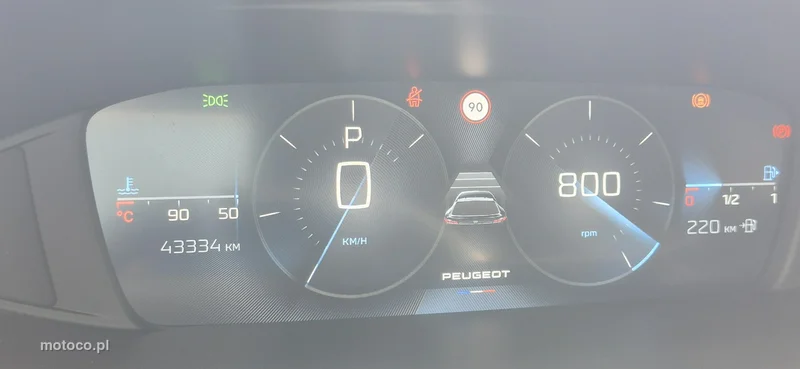 Peugeot 408 15