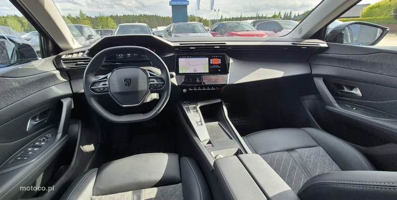 Peugeot 408 18