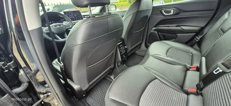 Jeep Compass 23