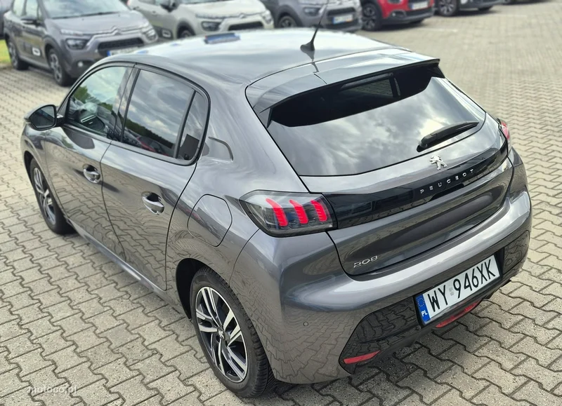 Peugeot 208 33