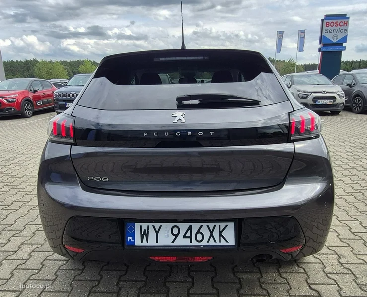 Peugeot 208 6