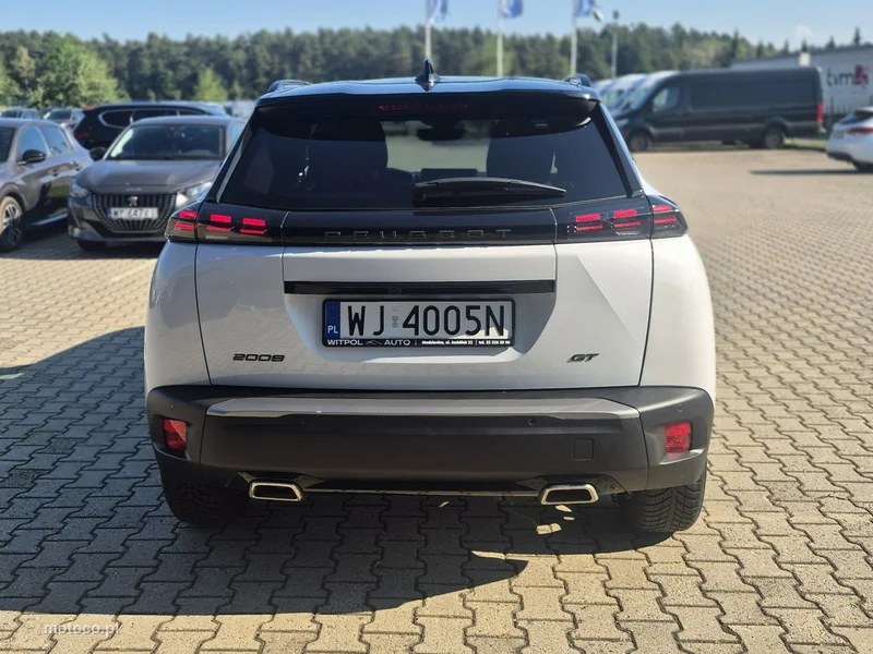 Peugeot 2008 6