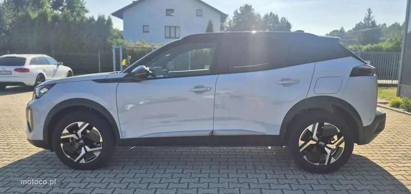 Peugeot 2008 8