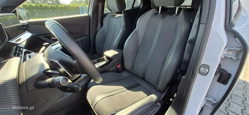 Peugeot 2008 9