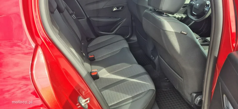 Peugeot 208 26