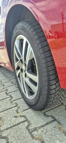 Peugeot 208 30