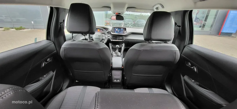 Peugeot 208 14