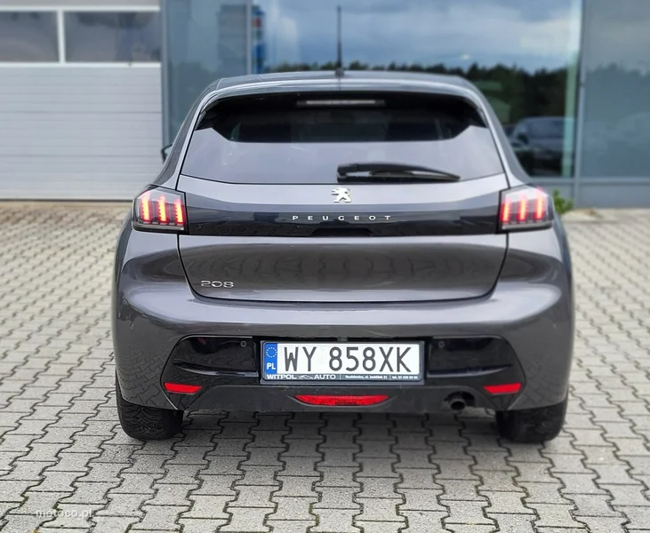 Peugeot 208 6