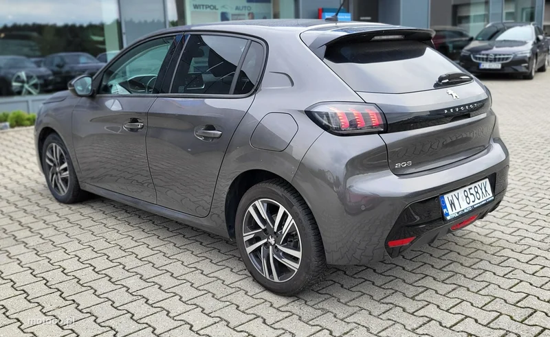 Peugeot 208 7
