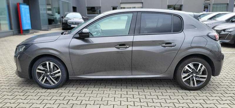 Peugeot 208 8
