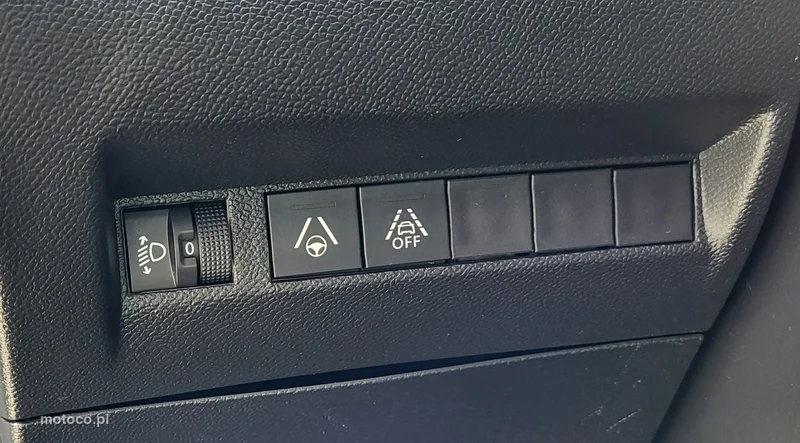 Peugeot 208 12