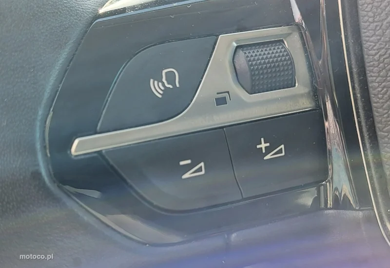 Peugeot 208 13
