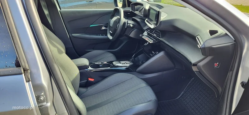Peugeot 208 19