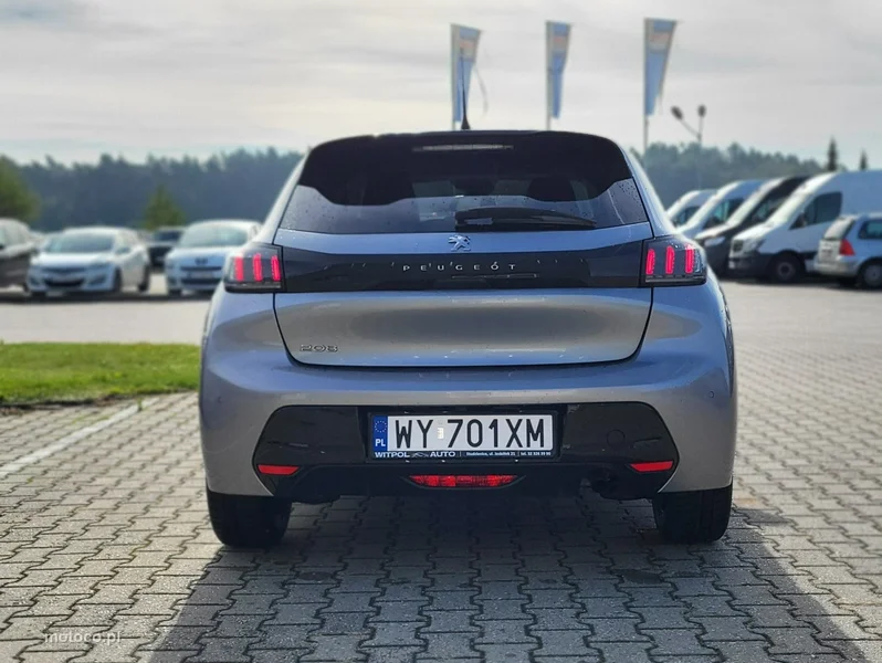 Peugeot 208 6