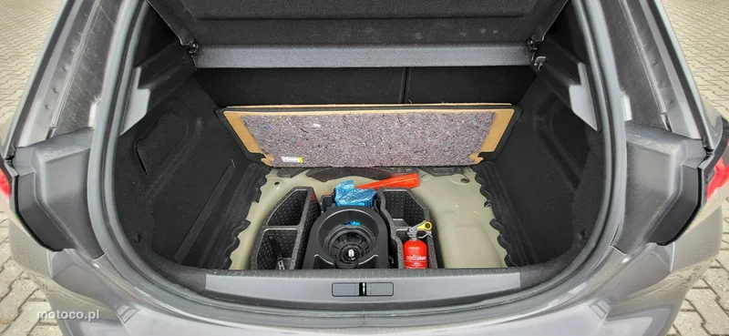 Peugeot 208 14