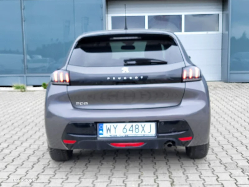 Peugeot 208 6