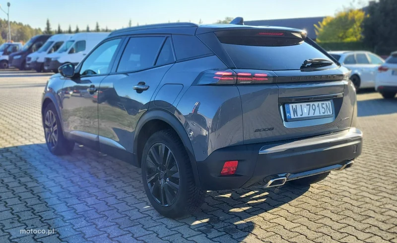 Peugeot 2008 6