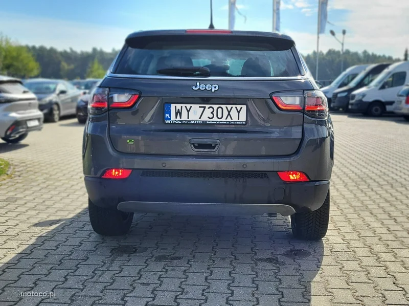 Jeep Compass 6