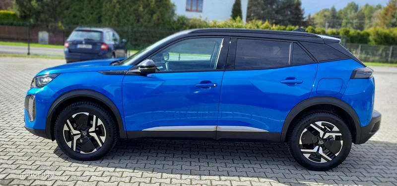 Peugeot 2008 8