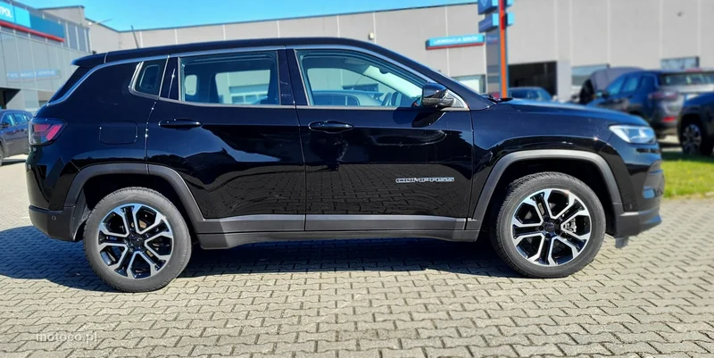 Jeep Compass 4
