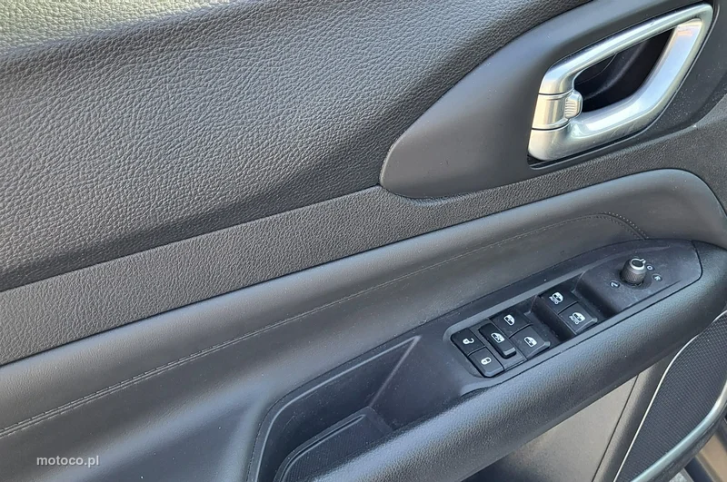 Jeep Compass 10